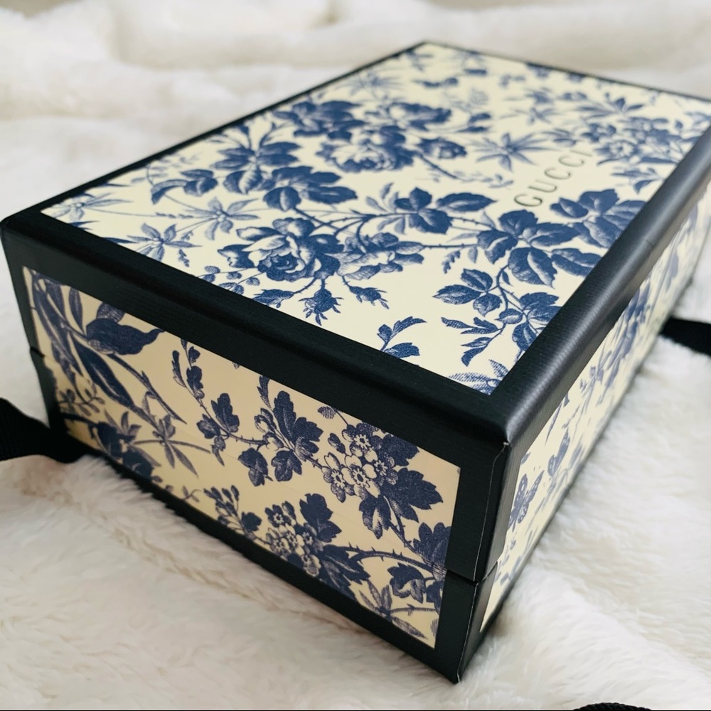 Gucci Gift Box π - Picture 5 of 7